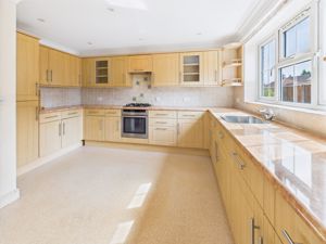 Kitchen- click for photo gallery